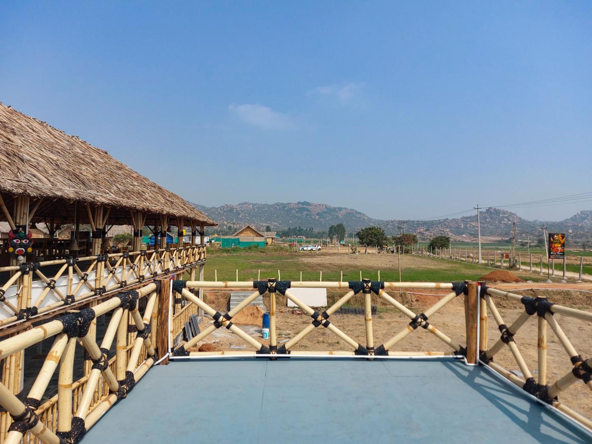 Mowgli'S Cafe Hampi & Guest House Exterior foto